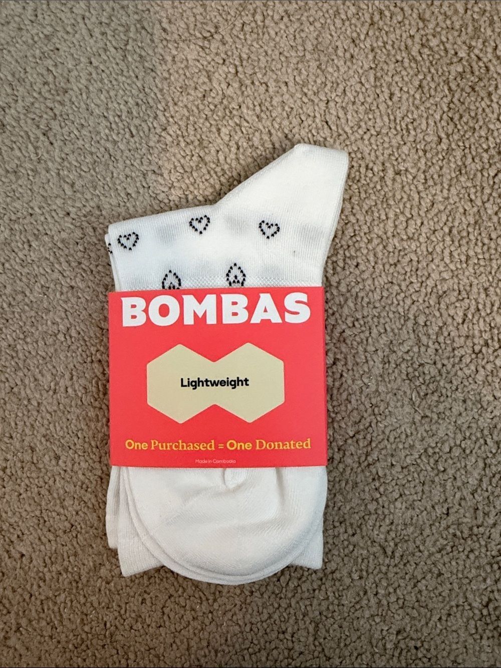 NWT small Bombas Lightweight White Heart Ankle Socks